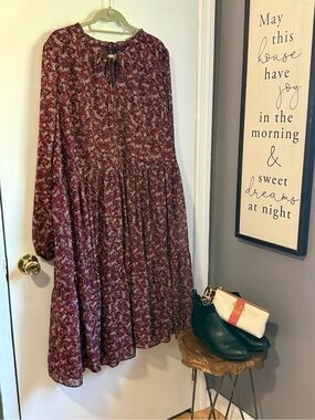 Lane Bryant Burgundy Floral Light Weight Long-Sleeve Tiered Dress
